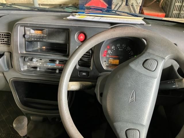 DAIHATSU HIJET truck 4WD 1996