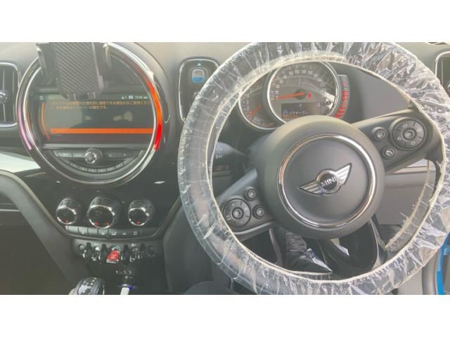 BMW BMW MINI COOPER D CROSSOVER 2017