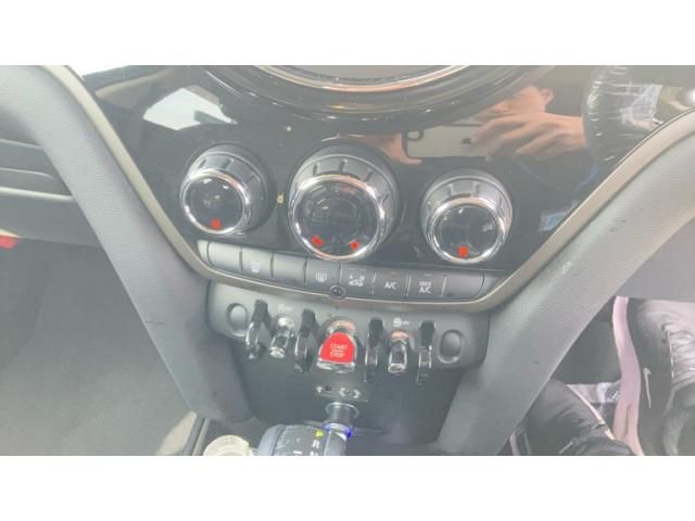 BMW BMW MINI COOPER D CROSSOVER 2017