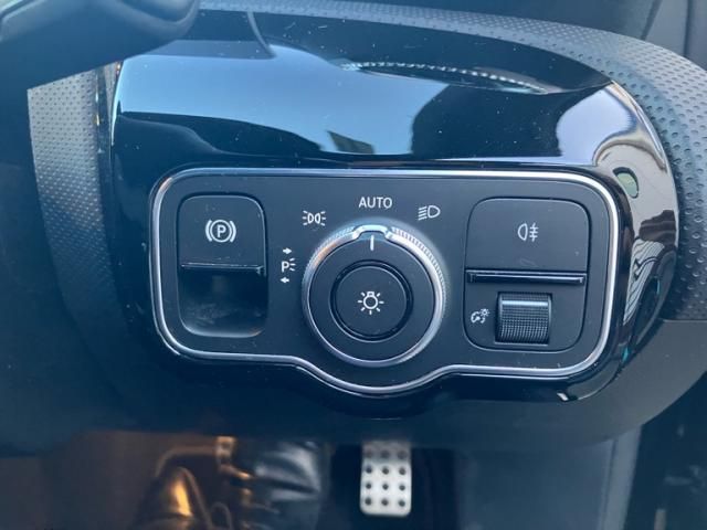 MERCEDES BENZ MERCEDES BENZ A class 2020