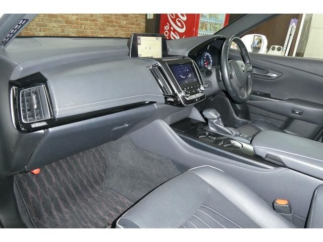 TOYOTA CROWN sedan hybrid 4WD 2018