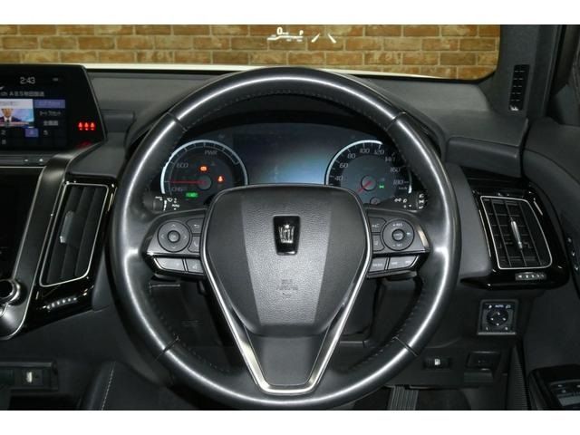 TOYOTA CROWN sedan hybrid 4WD 2018