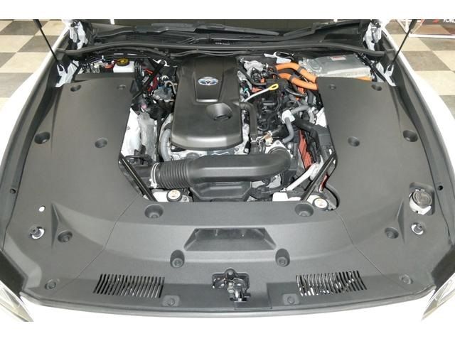 TOYOTA CROWN sedan hybrid 4WD 2018