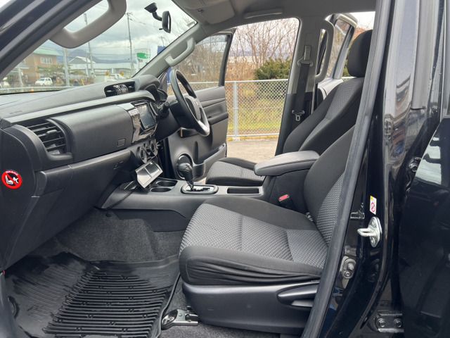 TOYOTA HILUX 4WD 2018