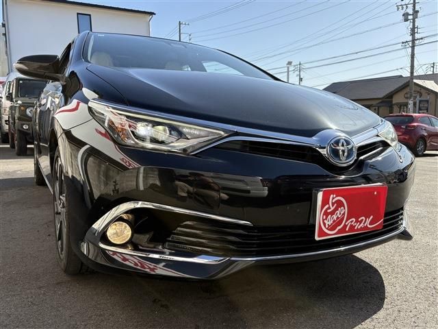 TOYOTA AURIS HYBRID 2016