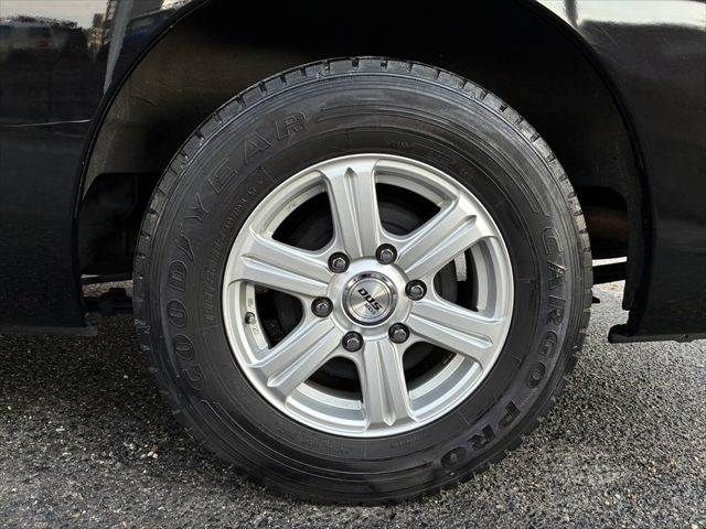 NISSAN NV350 CARAVAN 2021