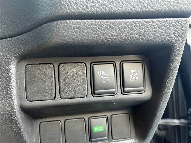 NISSAN X-TRAIL HYBRID 4WD 2015