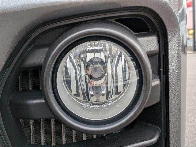 NISSAN NV350 CARAVAN 2020