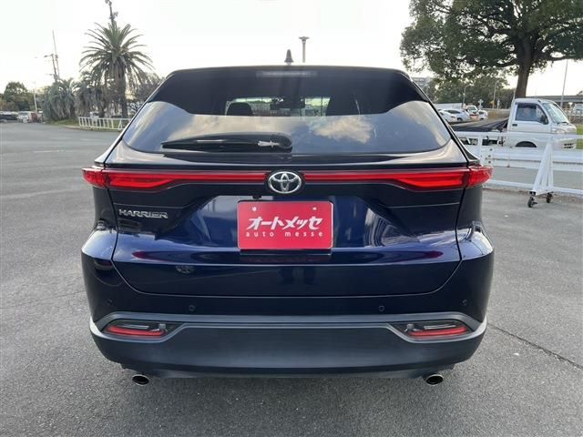 TOYOTA HARRIER 2WD 2022