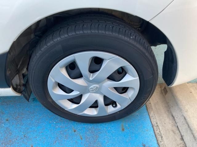 TOYOTA SIENTA HYBRID 2016