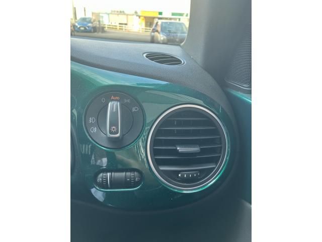 VOLKSWAGEN VOLKSWAGEN The BEETLE 2016