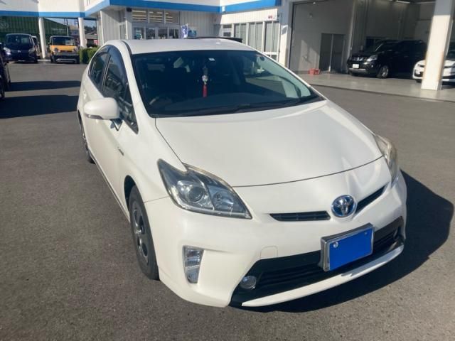 TOYOTA PRIUS 2014