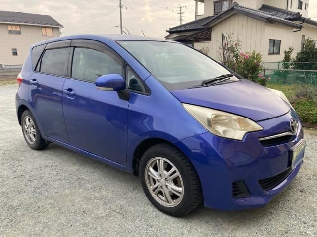 TOYOTA RACTIS 2010