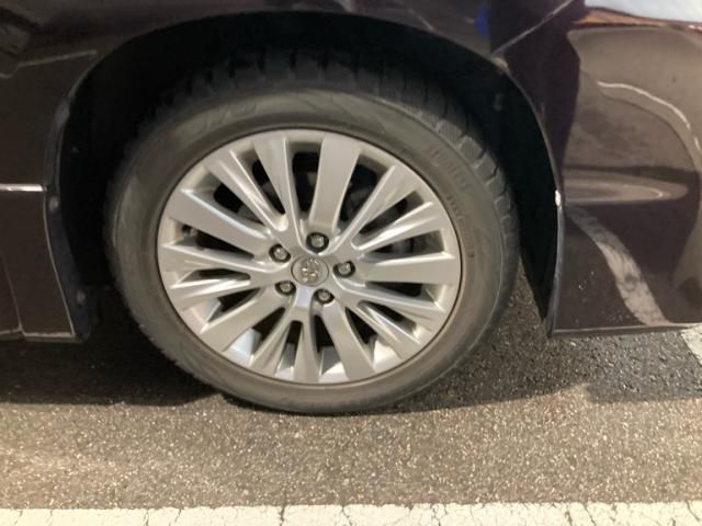 TOYOTA VELLFIRE 2013