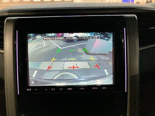 TOYOTA VELLFIRE 2013