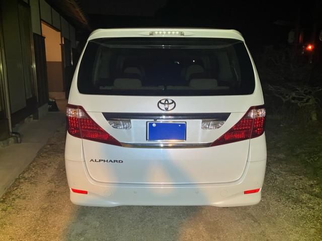 TOYOTA ALPHARD 2009