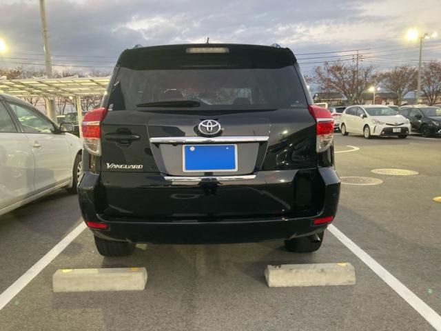 TOYOTA VANGUARD 2WD 2010