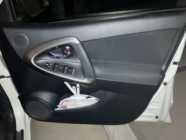 TOYOTA VANGUARD 2WD 2012