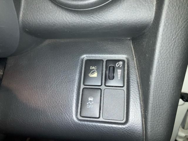 TOYOTA VANGUARD 2WD 2012