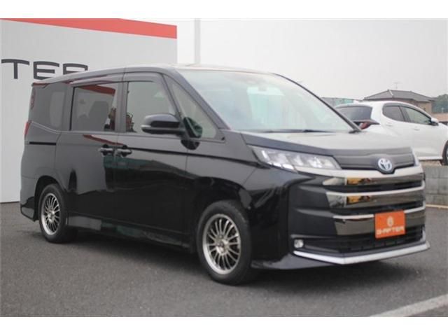 TOYOTA NOAH HYBRID 2023