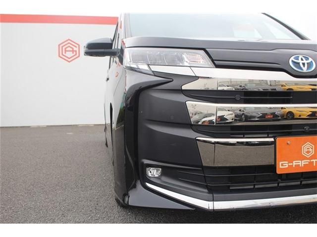 TOYOTA NOAH HYBRID 2023