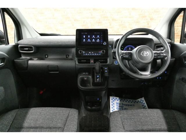 TOYOTA SIENTA HYBRID 2022