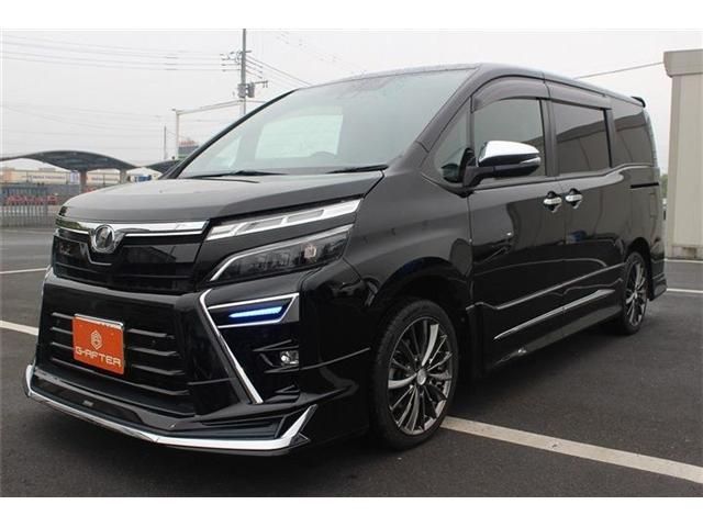 TOYOTA VOXY 2019