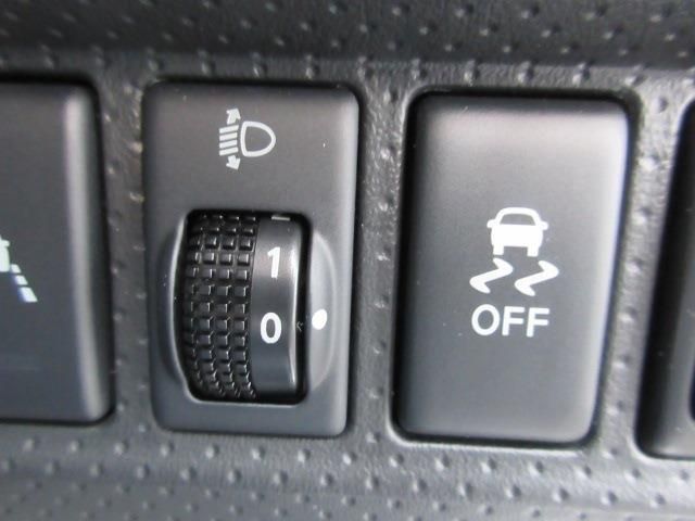 NISSAN NV150 AD 4WD 2020