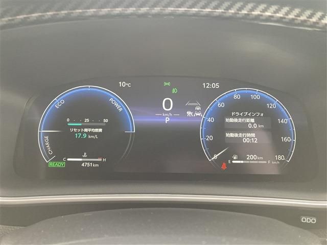 TOYOTA COROLLA CROSS HYBRID 2025