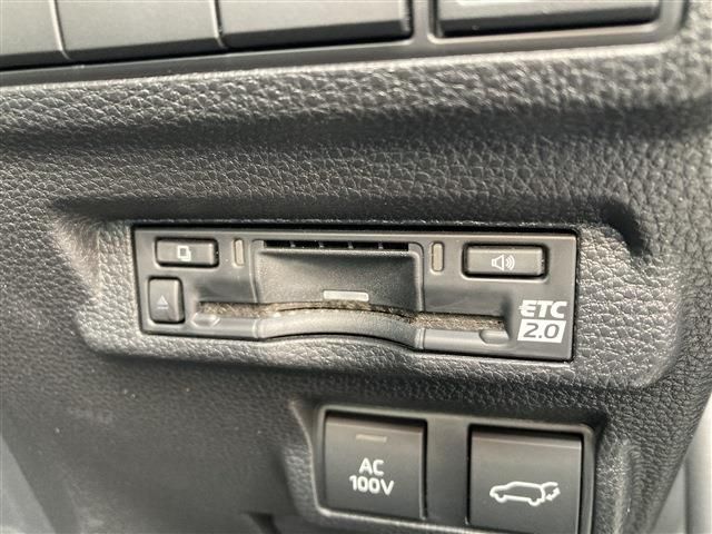 TOYOTA COROLLA CROSS HYBRID 2025