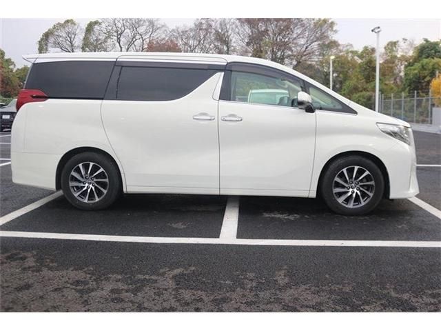 TOYOTA ALPHARD 2016