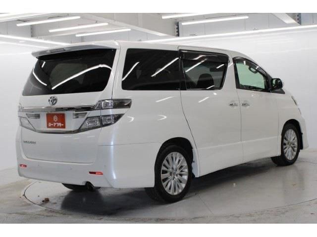 TOYOTA VELLFIRE 2012