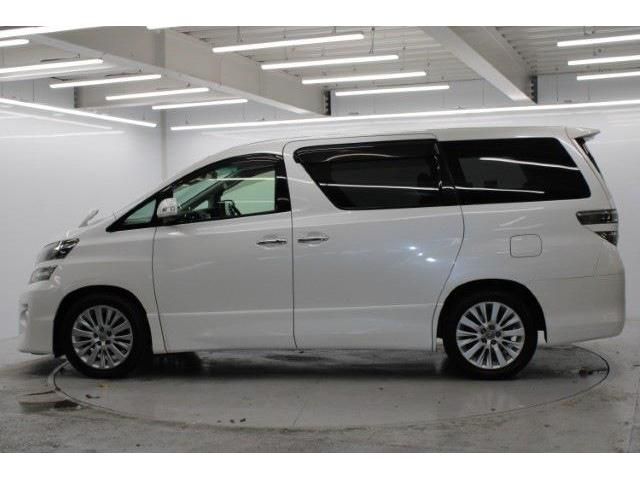 TOYOTA VELLFIRE 2012