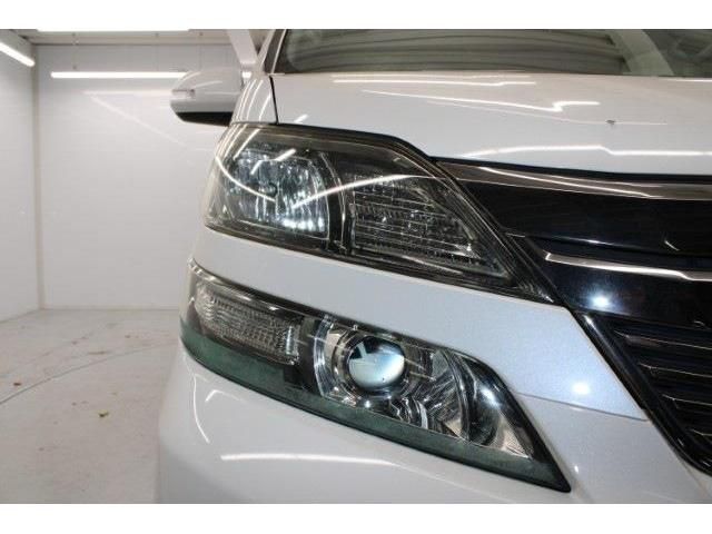 TOYOTA VELLFIRE 2012