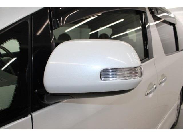 TOYOTA VELLFIRE 2012