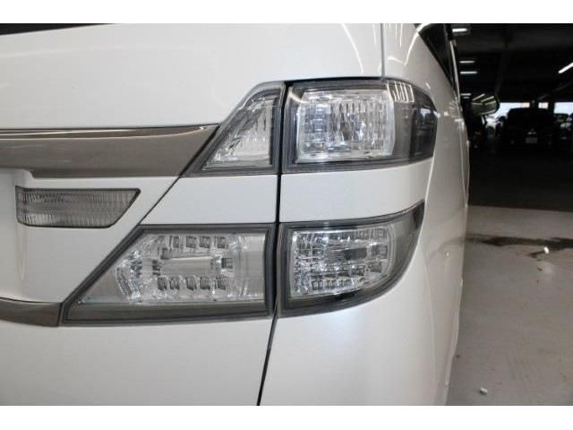 TOYOTA VELLFIRE 2012