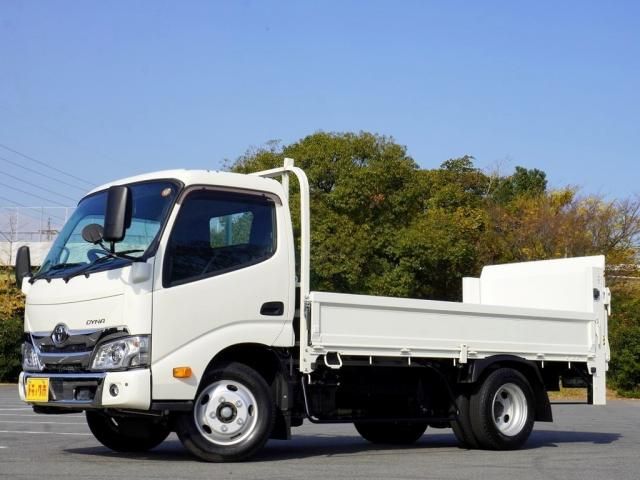 TOYOTA DYNA 2022