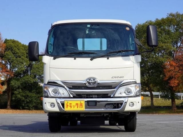 TOYOTA DYNA 2022