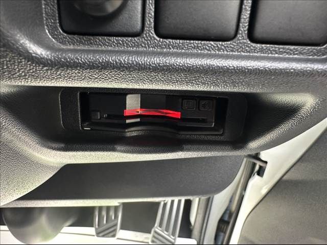 TOYOTA HIACE van 2WD 2017