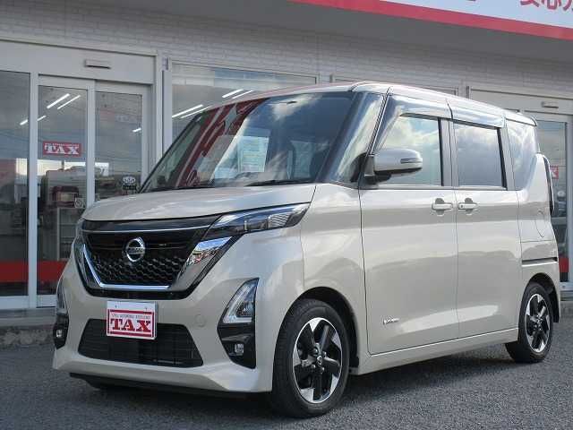 NISSAN ROOX 2021