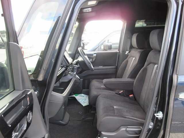 HONDA N BOX CUSTOM 2022