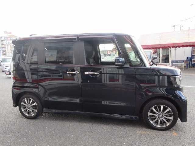 HONDA N BOX CUSTOM 2022