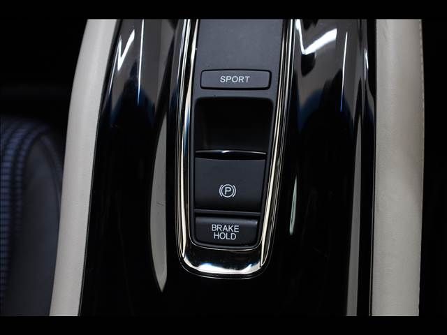 HONDA VEZEL HYBRID 2015