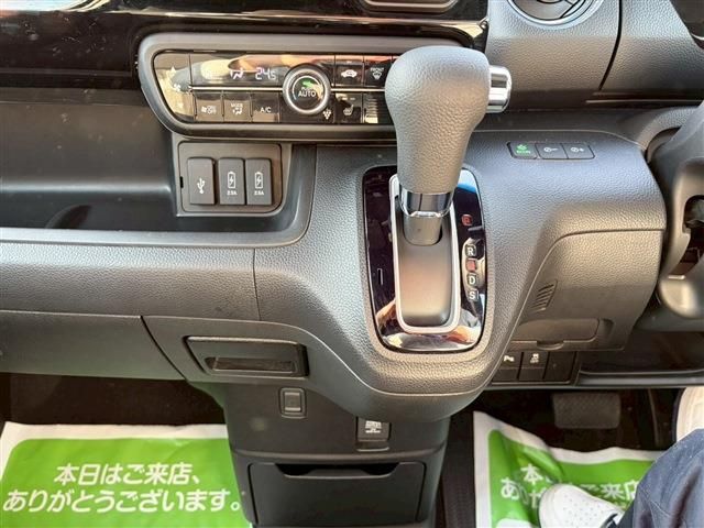 HONDA N BOX CUSTOM 2021