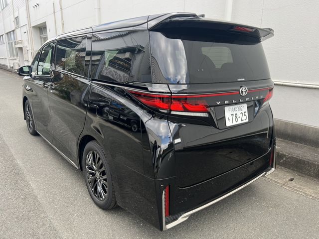 TOYOTA VELLFIRE 2025