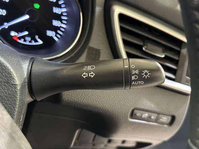 NISSAN X-TRAIL HYBRID 2WD 2015