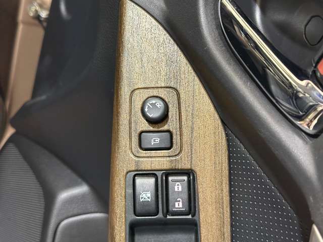 SUBARU FORESTER 2012