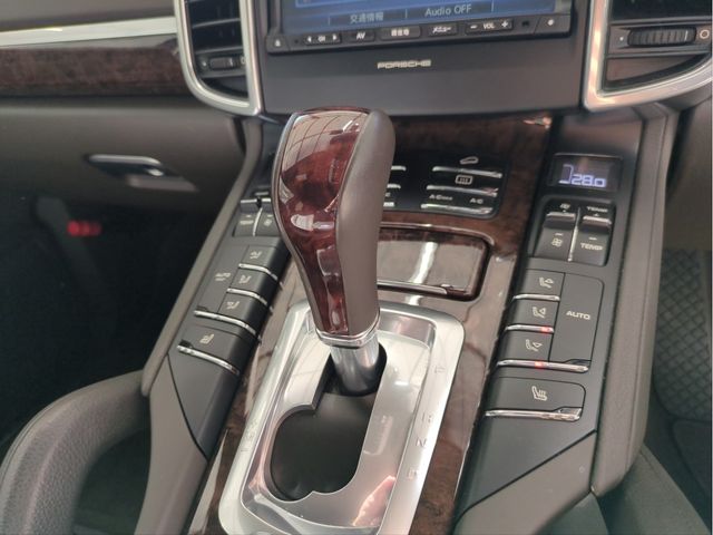 PORSCHE PORSCHE Cayenne 2015