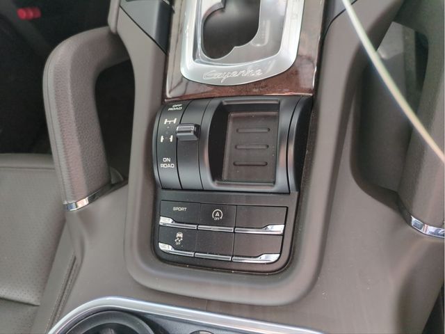 PORSCHE PORSCHE Cayenne 2015