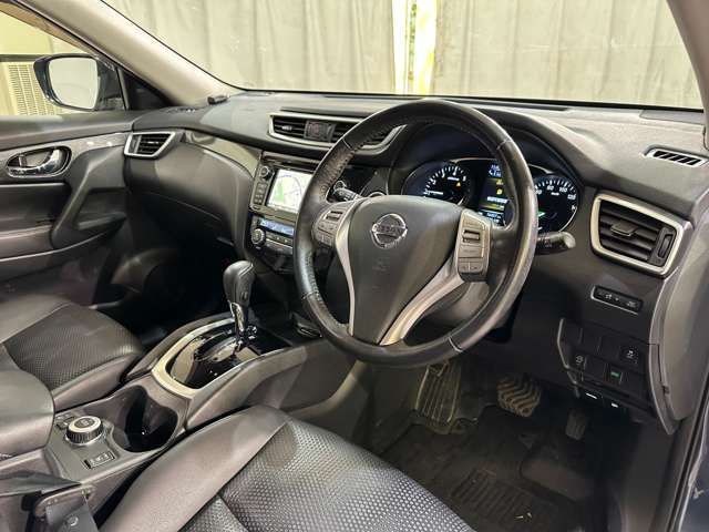 NISSAN X-TRAIL 4WD 2015